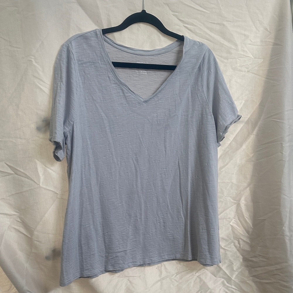Chico's Soft Gray V-Neck Short Sleeve Tee